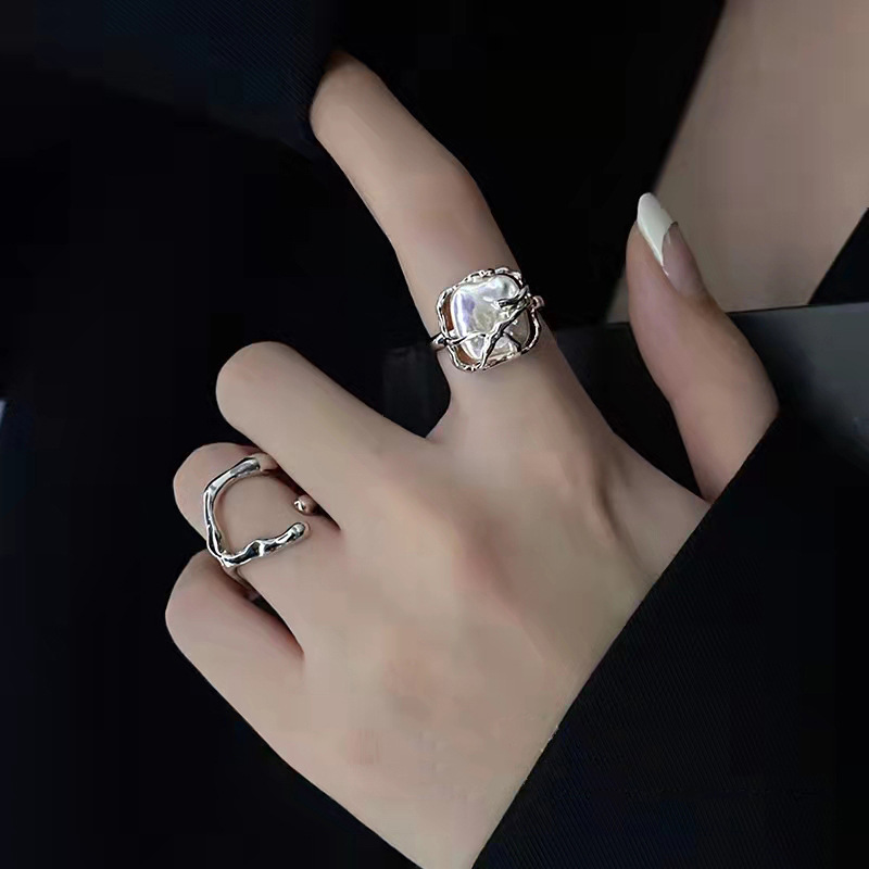 LATS Silver Color Creative Irr - Women'S Fashion Show 2022 评论和价格
