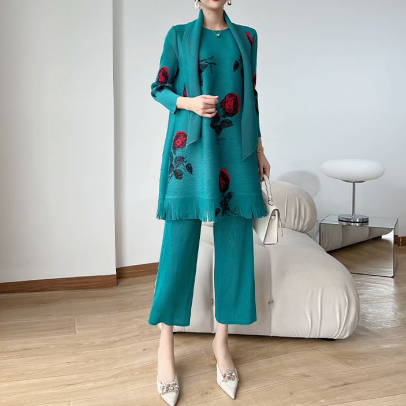 Spring 2024 Women's New Three  - Women'S Fashion Show 2022 评论和价格