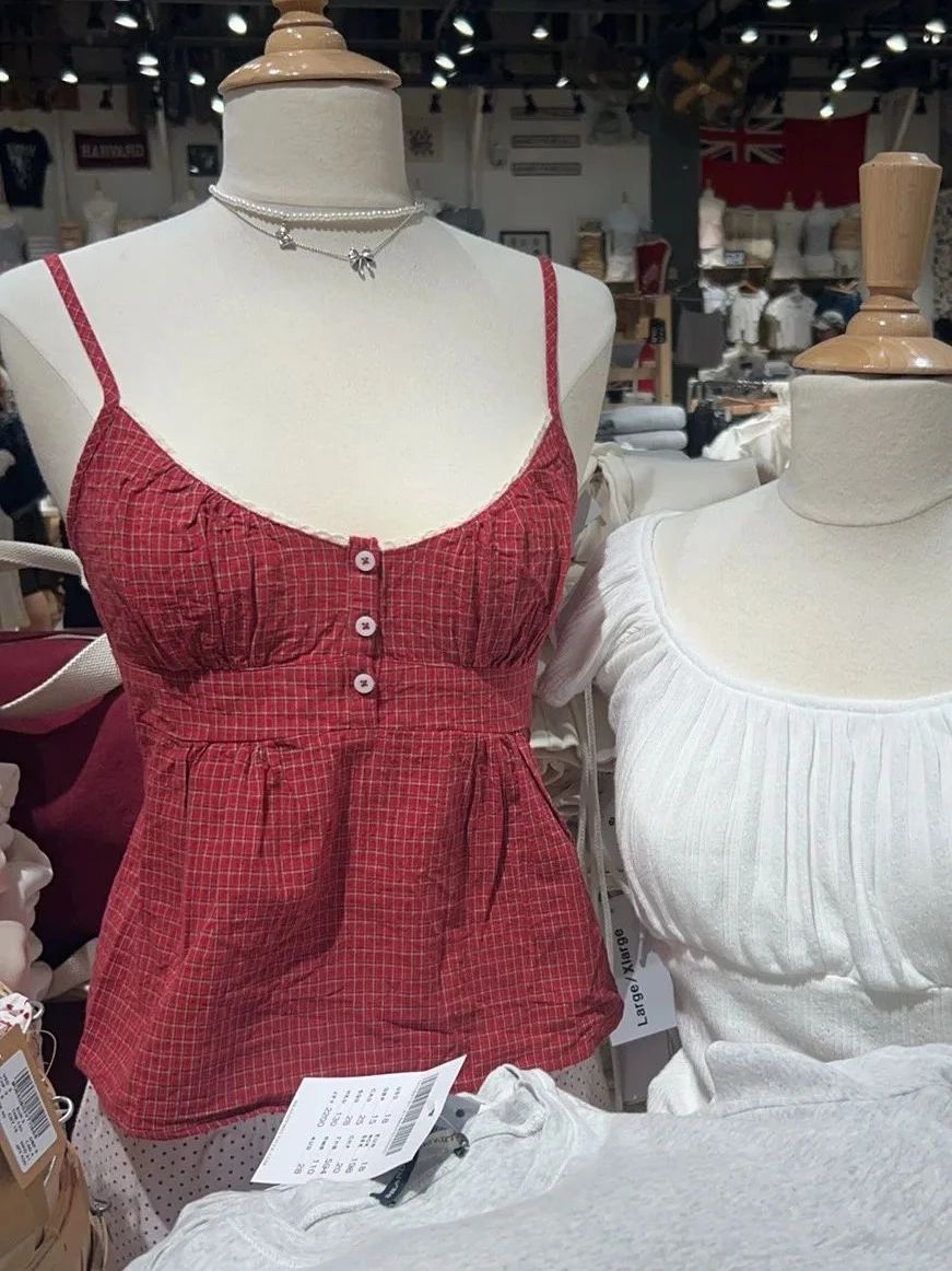 Red Plaid Buttons Tank Shorts  - Lace Trim Cami 评论和价格