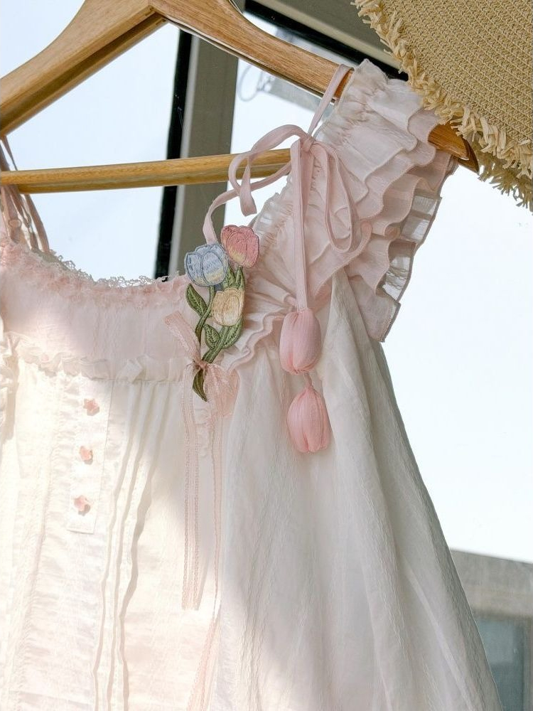 Sweet Kawaii Ruffle Trim Tulip - Lace Trim Cami 评论和价格