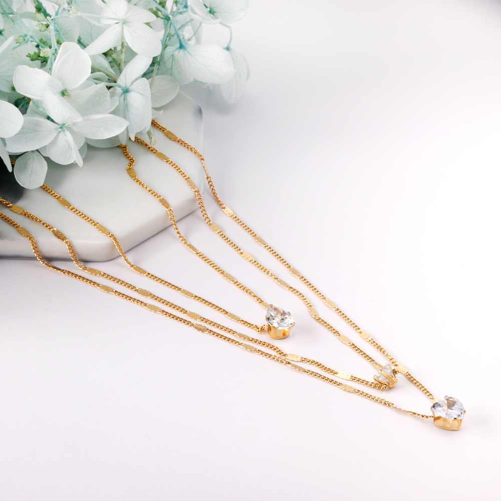 Triple Chains Necklace Heart S - Women'S Fashion Show 2022 评论和价格