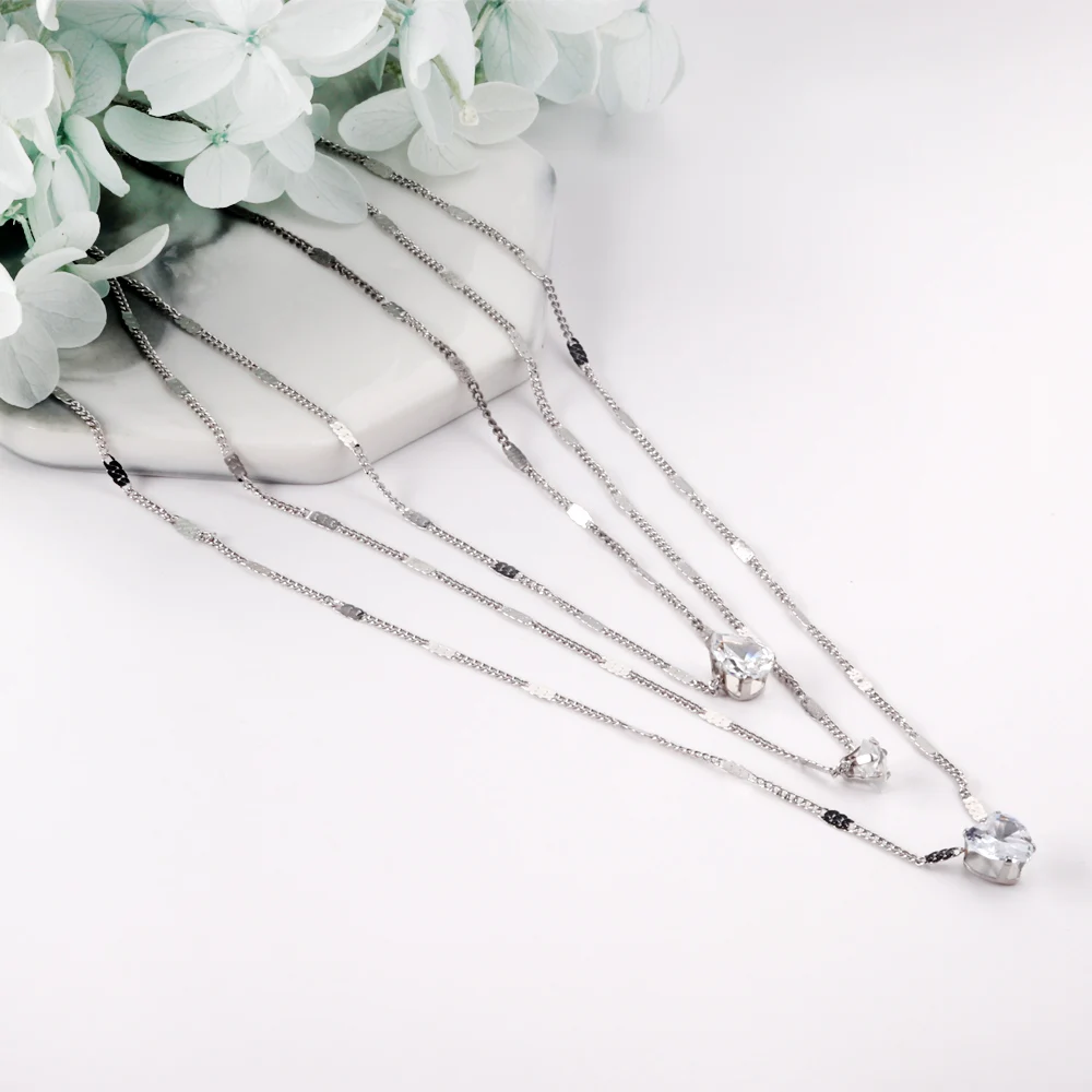 Triple Chains Necklace Heart S - Women'S Fashion Show 2022 评论和价格